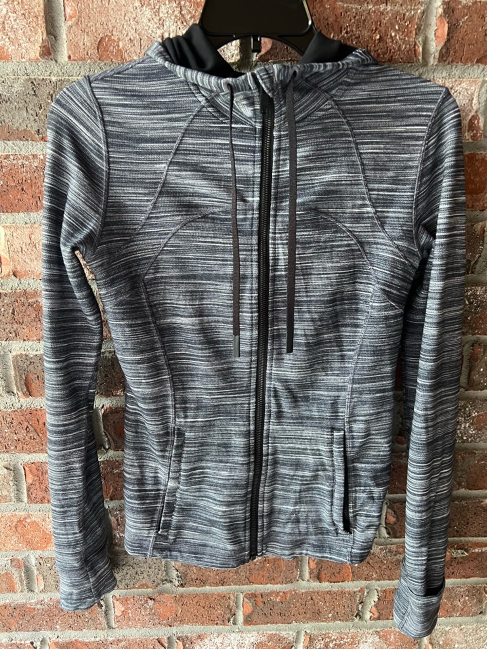 lululemon Women’s Grey Stripe Performance Hoodie Jacket - size 8